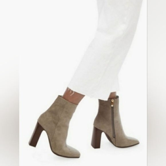 Amber Blocked Heel Booties Size 8.5 MSRP $63 - Picture 7 of 7